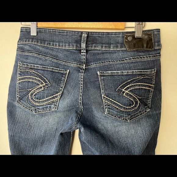 SILVER jeans dark Wash mid rise boot cut jeans - Picture 4 of 10